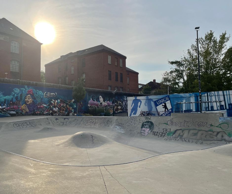 View 5 of the bowl